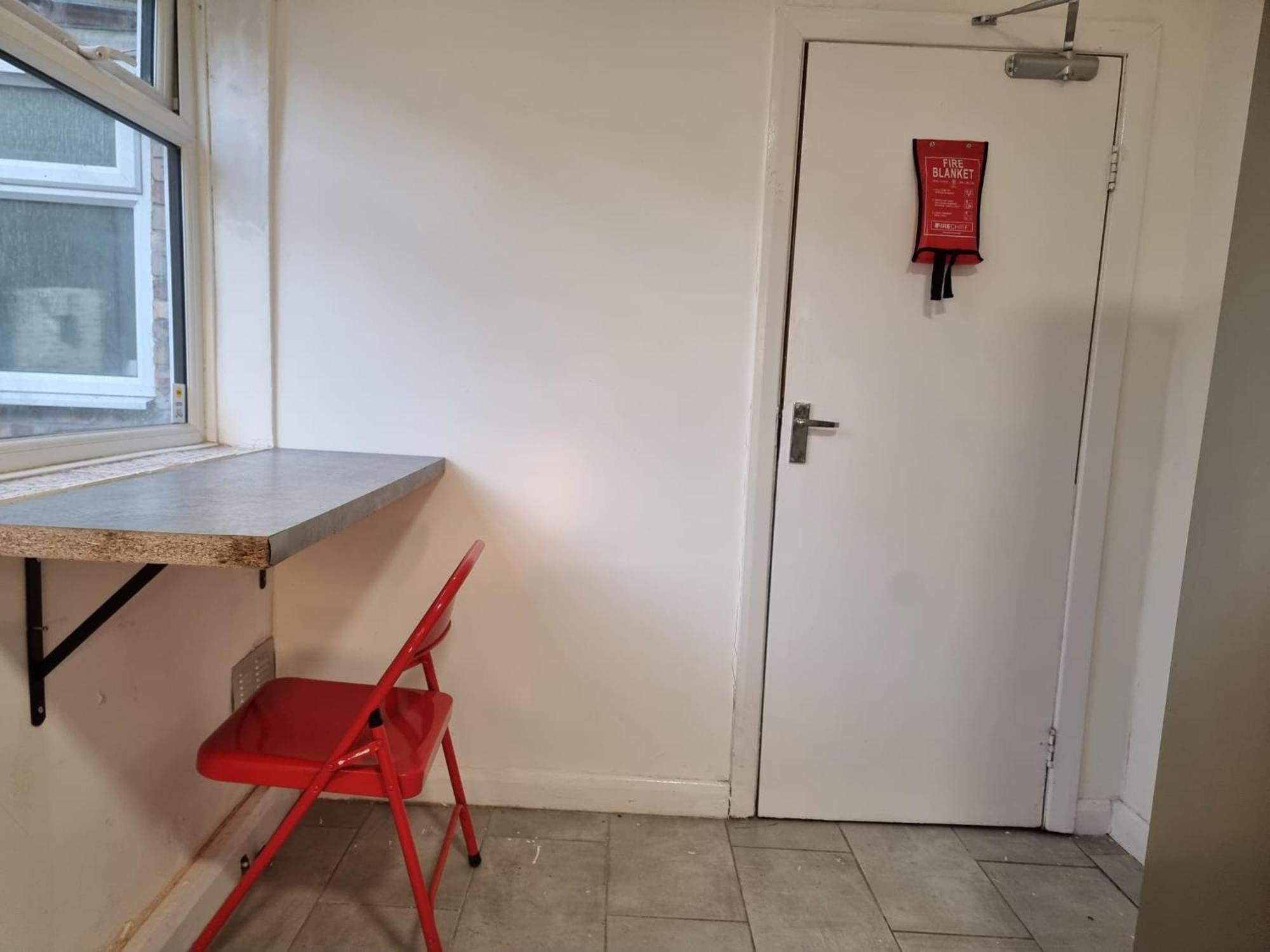 Easy Rooms, London Luton Airport -24 Hour Check-In Buitenkant foto